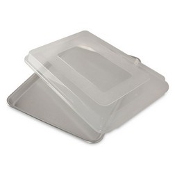 Baker's Half Sheet With Lid