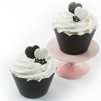 Mr and Mrs Black and White Cupcakes