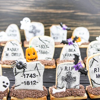 3D Tombstone Cookies