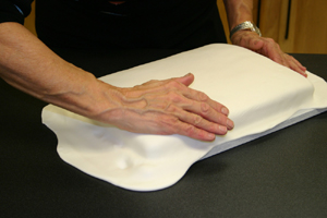 Covering a Cake with Rolled Icing