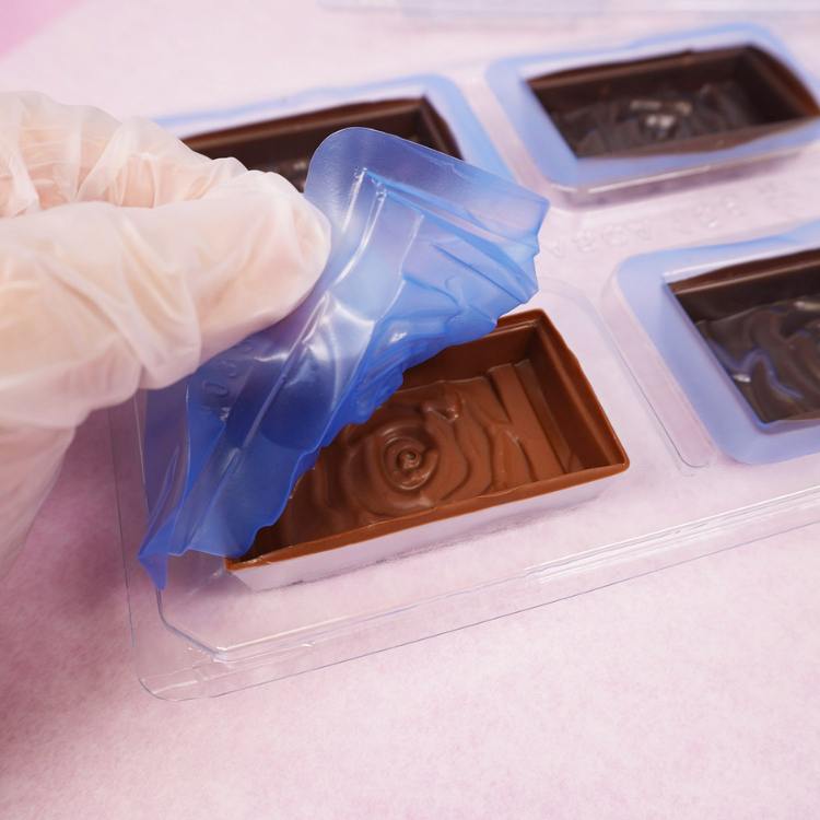 removing the insert from the bwb mold