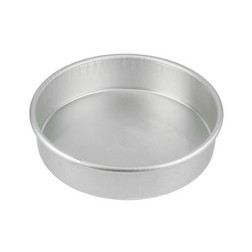 8 x 2" Round Cake Pan - Magic Line