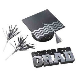 Silver Congrats Grad and Cap Set