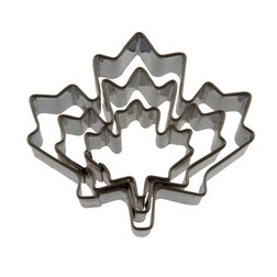 Cutter Set- Maple Leaf