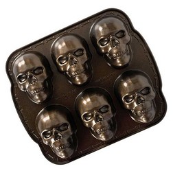 Haunted Skull Cakelet Pan