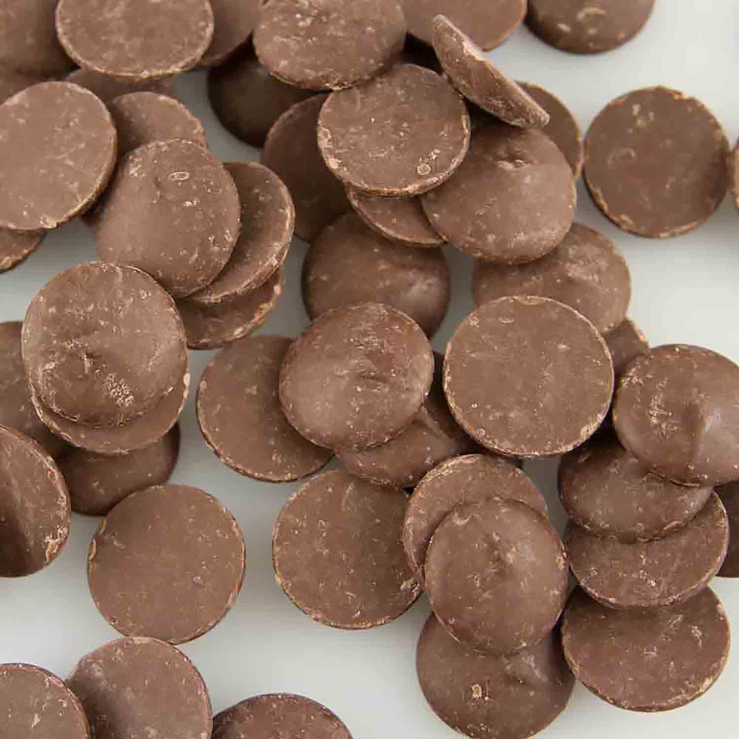 Merckens Real Marquis Milk Chocolate Buttons 709031 Country