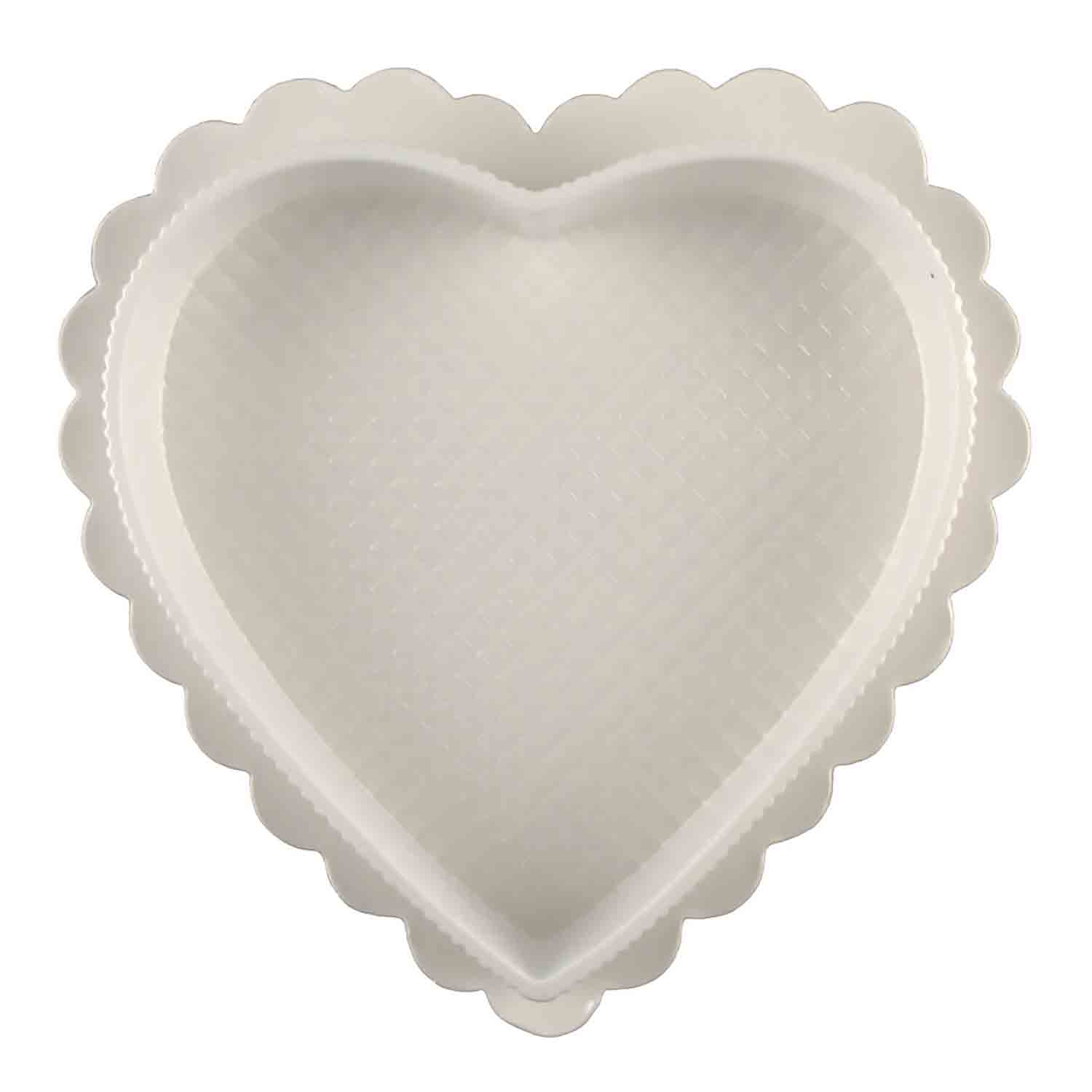 1/2 lb White Heart Candy Box with Clear Lid