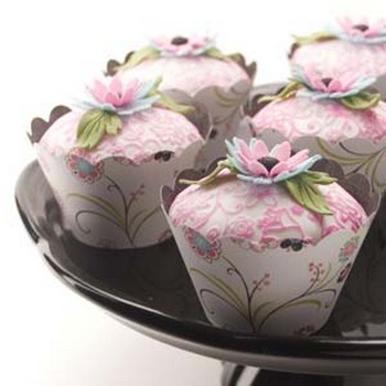 Pink, Green & Blue Floral Cupcakes