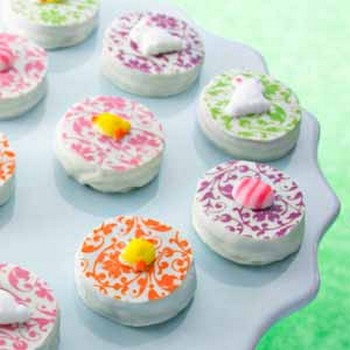 Easter Dipped Sandwich Cookies