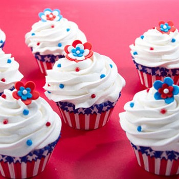 4th of July Blooms Cupcakes