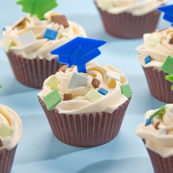 Geometric Graduation Cupcakes