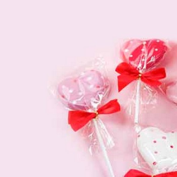 Polka Dot Valentine Suckers