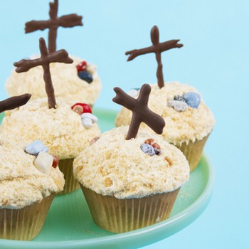 Easter Cross Cupcakes