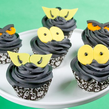 Spooky Eyes Cupcakes
