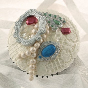 Antique Cupcakes