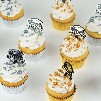 Silver & Gold Graduation Cupcakes