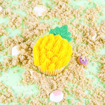 Pineapple Cupcake