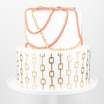 Metallic Chains Cake