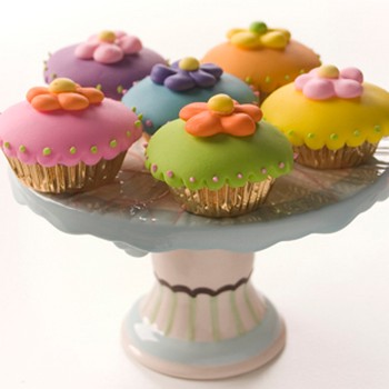 Pastel Flower Mini Cupcakes