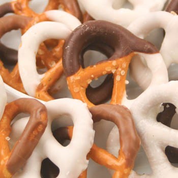 Two-Color Pretzels