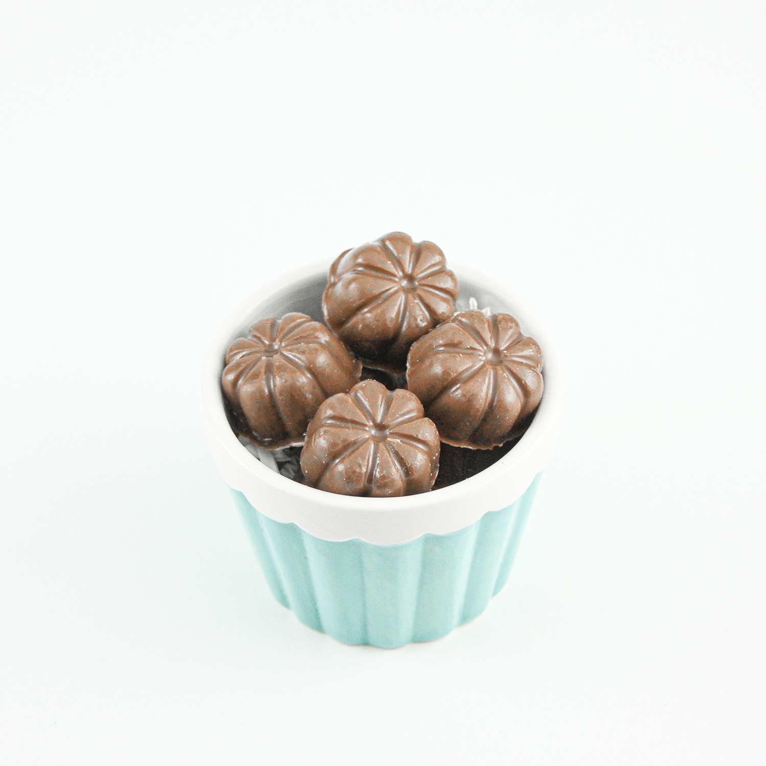 Deep Fluted Round Chocolates