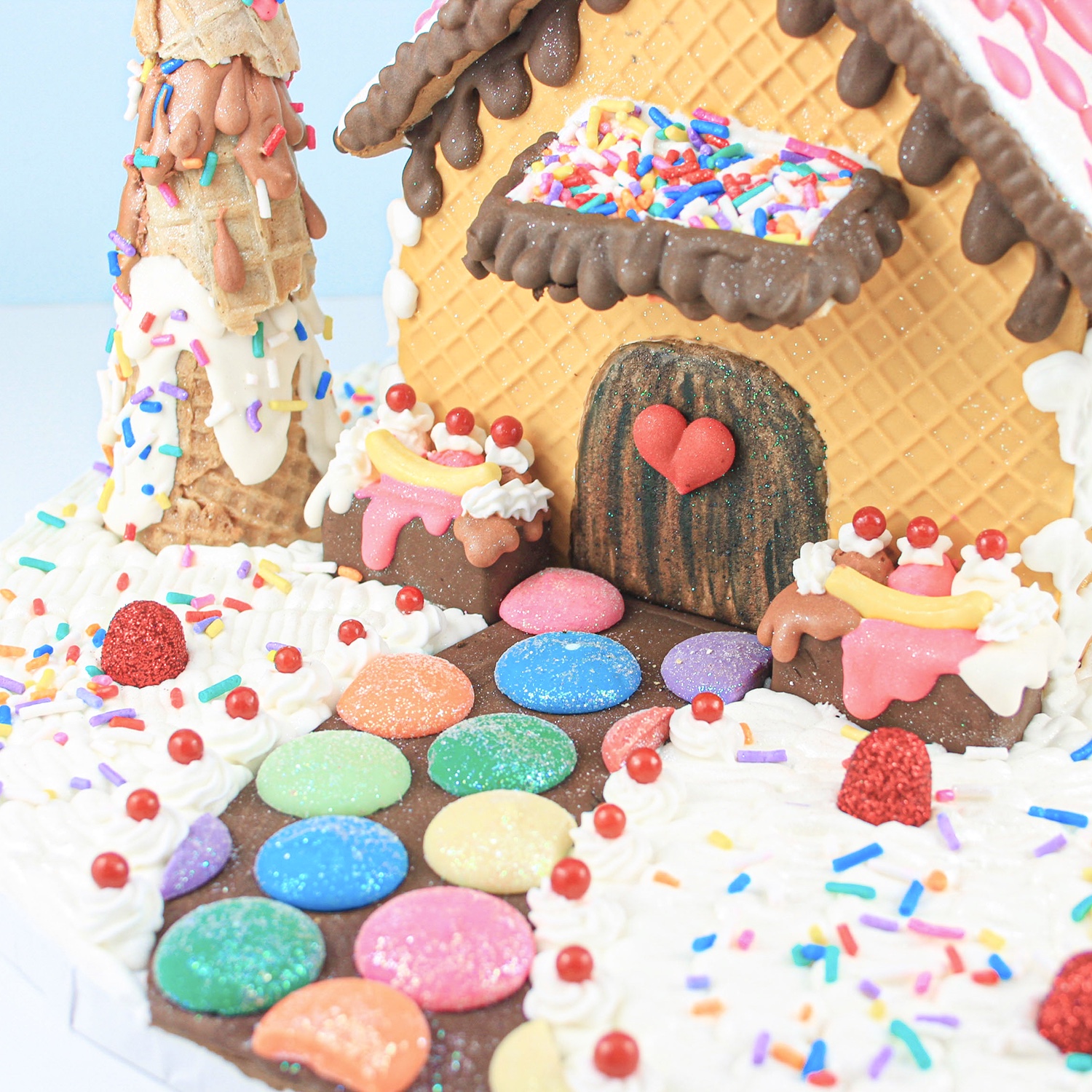 Ice Cream Sundae Gingerbread House Country Kitchen SweetArt Cake