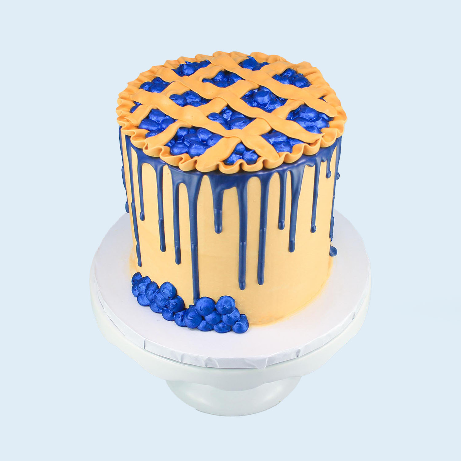 Cake decorated like a blue berry pie