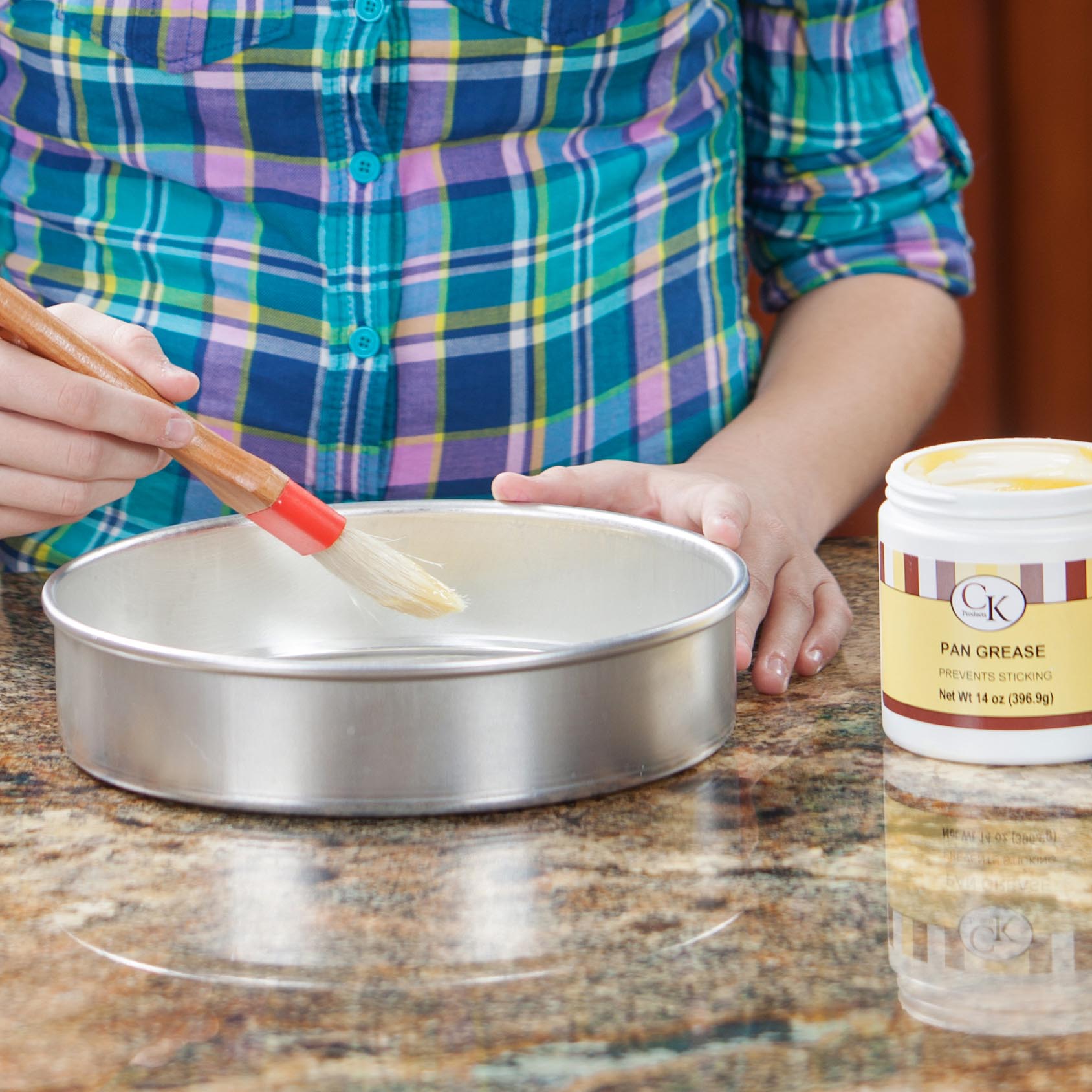 Preparing Cake Pans