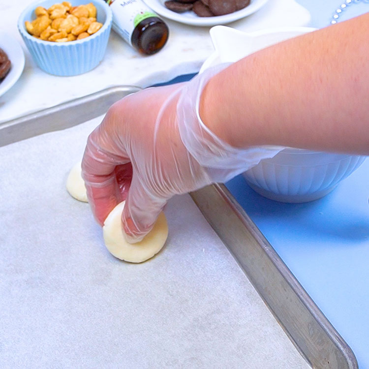 making vanilla dry fondant patties using a cookie scoop