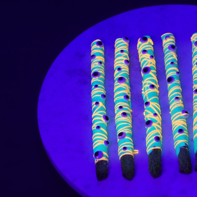 glowing chocolate covered pretzel rods