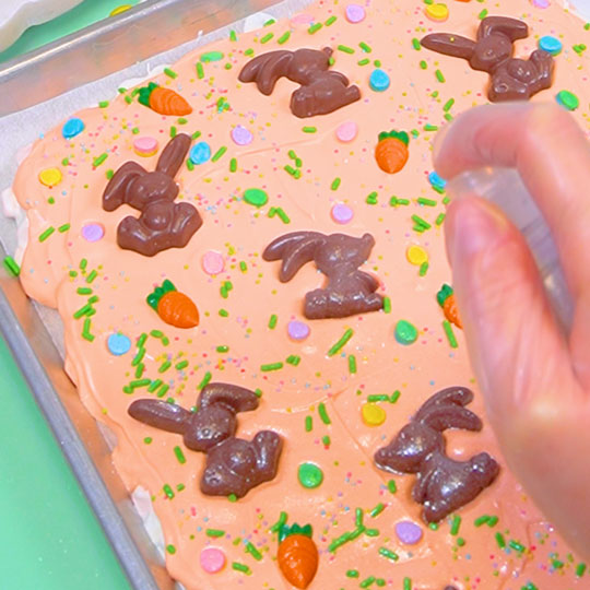 adding edible glitter to chocolate bark