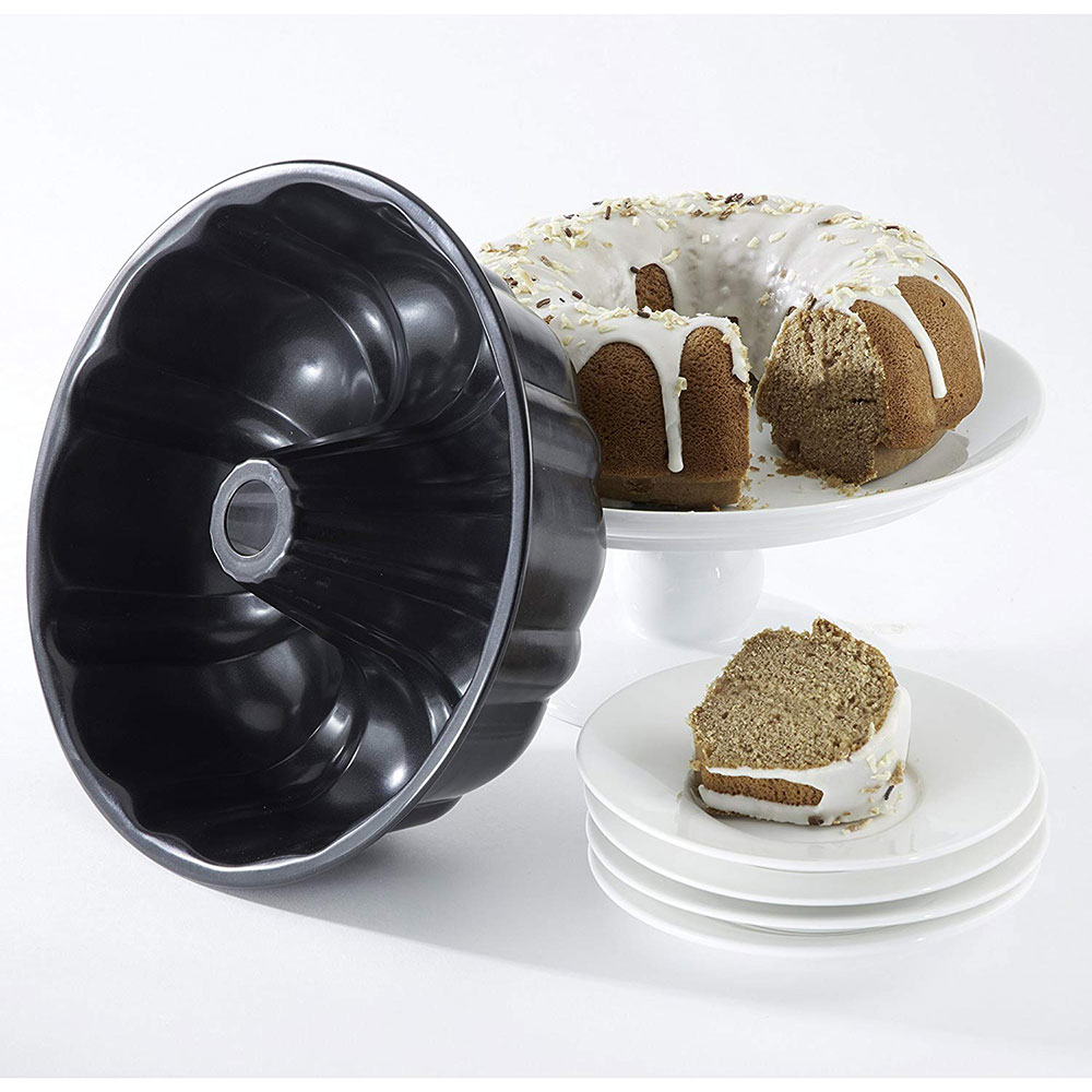 Nonstick Bundt Cake Pan  Country Kitchen SweetArt