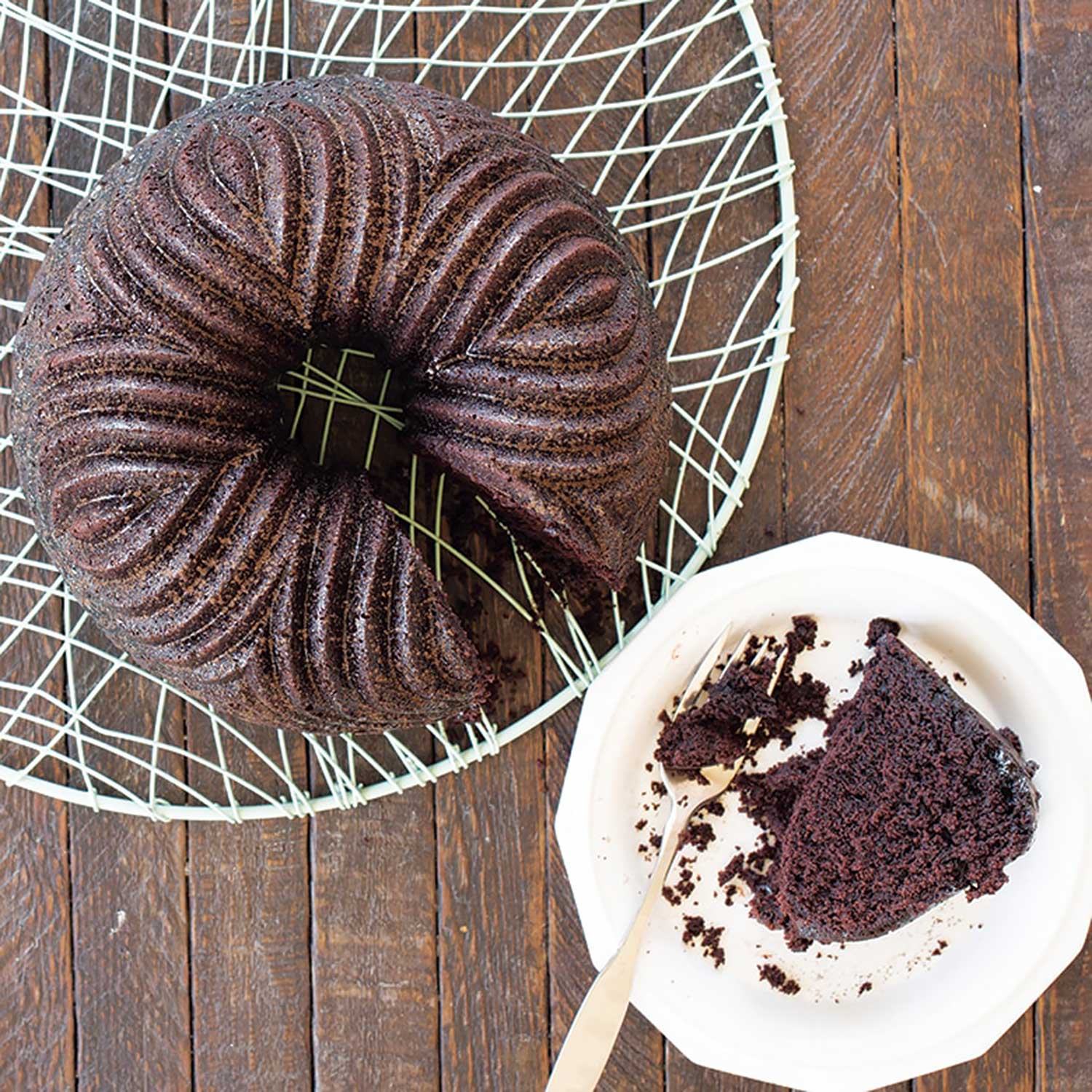 Nonstick Bundt Cake Pan  Country Kitchen SweetArt